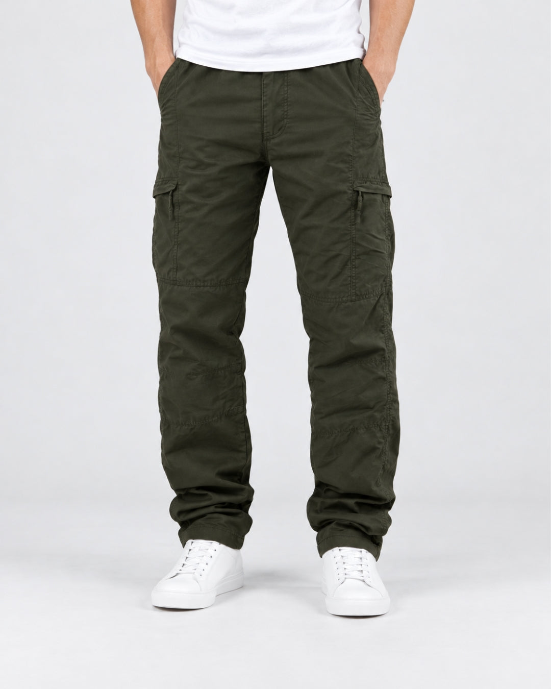 Men’s olive green fleece-lined cargo pants with a relaxed fit, side cargo pockets, and knee seam detailing.