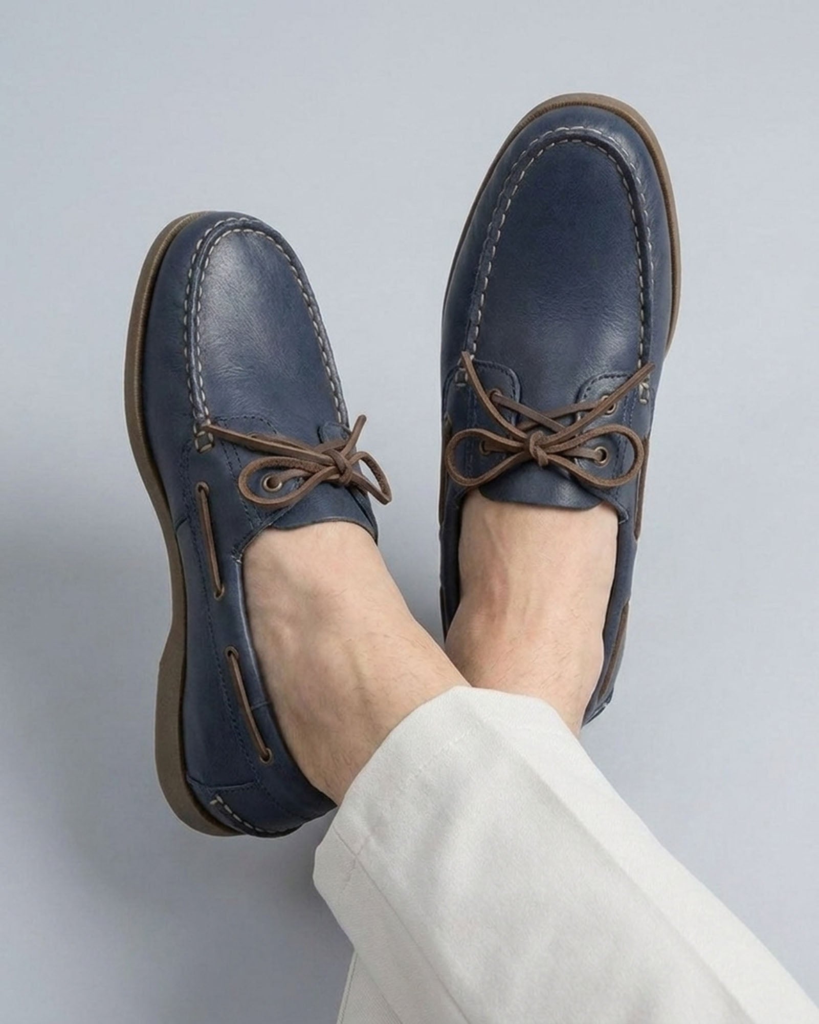 Hudson & Tate Tate Boat Shoe Navy - On Foot Top View