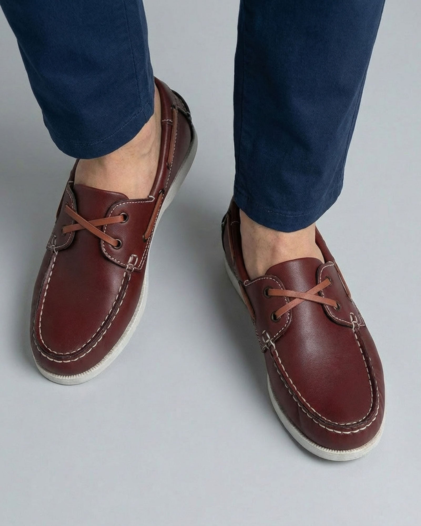 Hudson & Tate Harbour Boat Shoe Burgundy - On Foot Top View