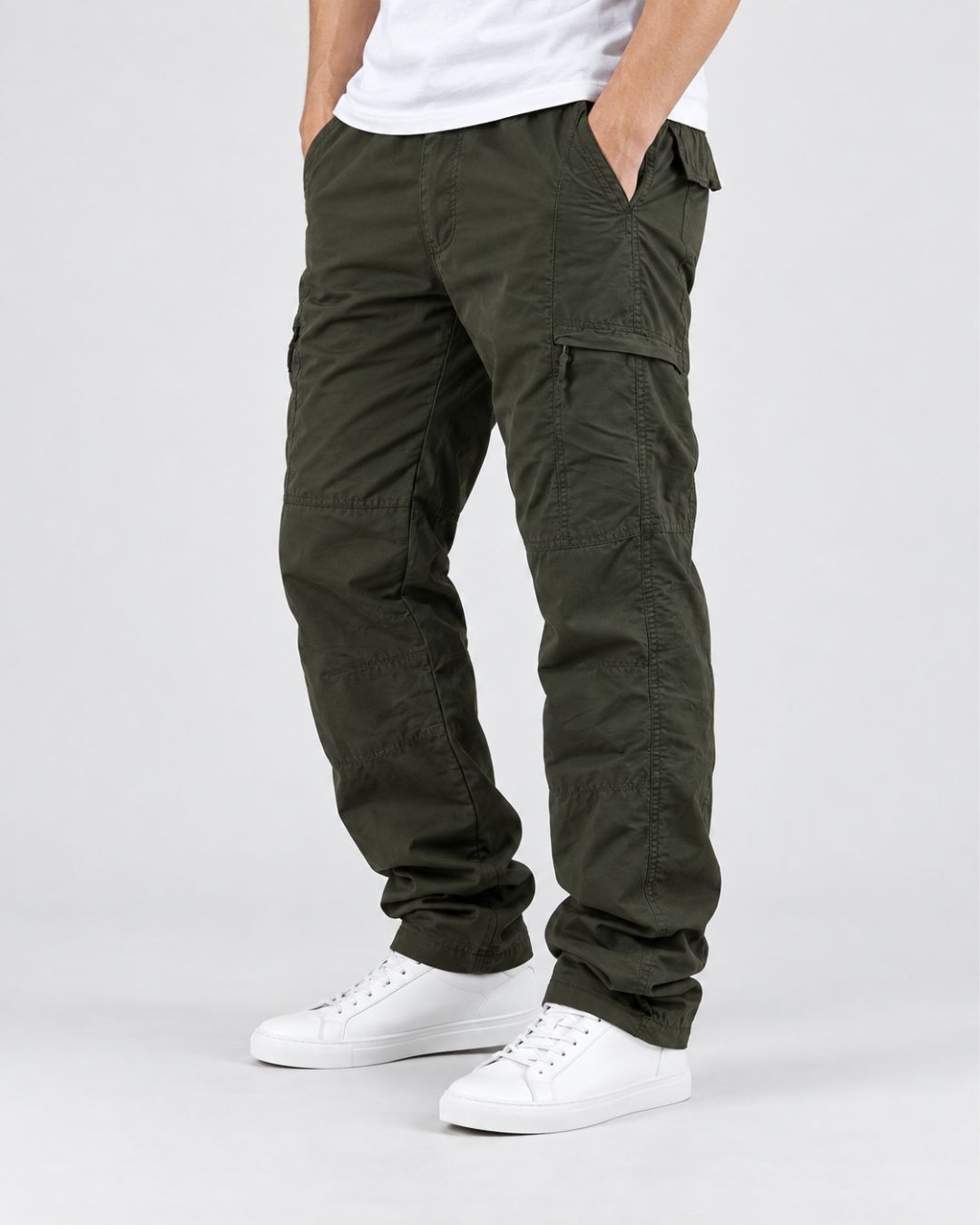Men’s olive green fleece-lined cargo pants with a relaxed straight-leg fit, side pockets, and knee seam detailing.